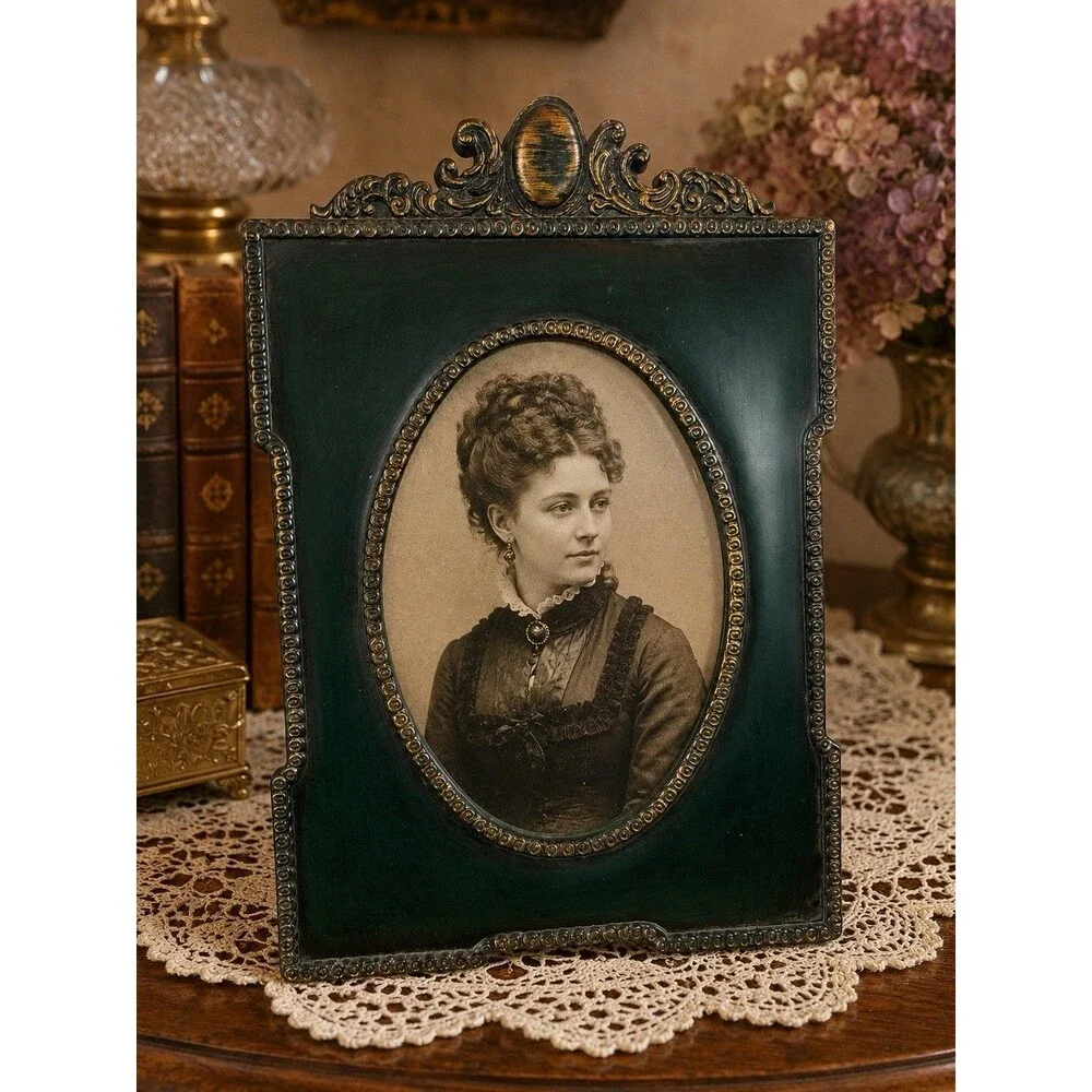 Vintage Ornate Green 5x7 Picture Frame Easel Gold Accent Taiwan Home Decor Photo